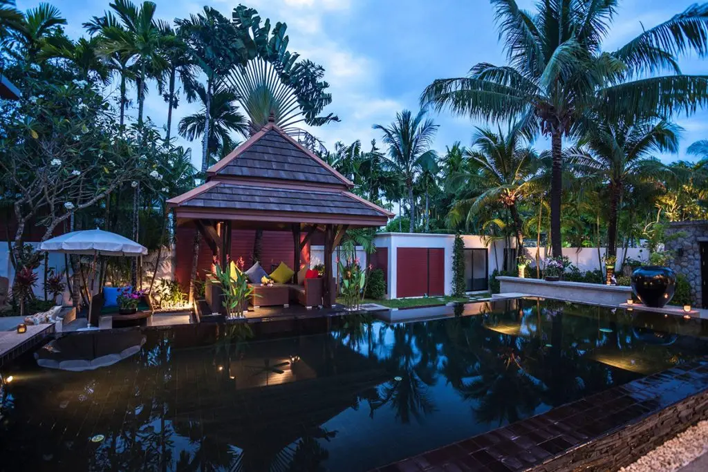 24-Contemporary Elegance Villa