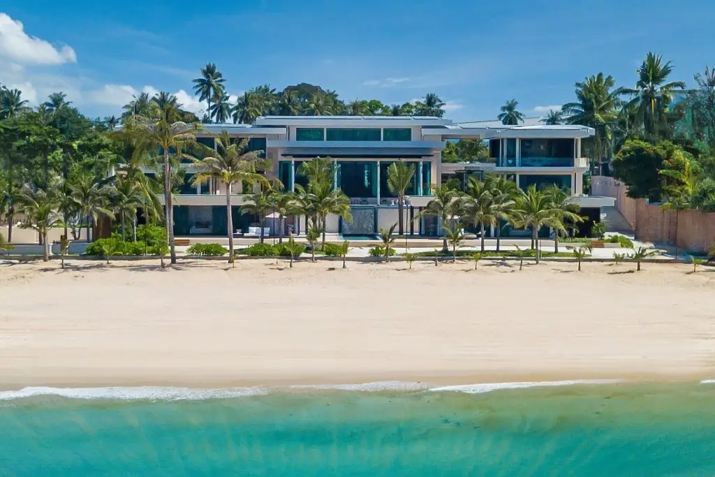 62-Luxurious Haven on the Beachfront